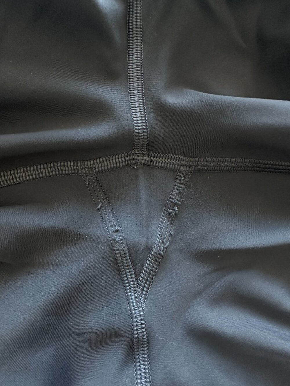 ✨Lululemon In Movement Tight 28" - Picture 2 of 6